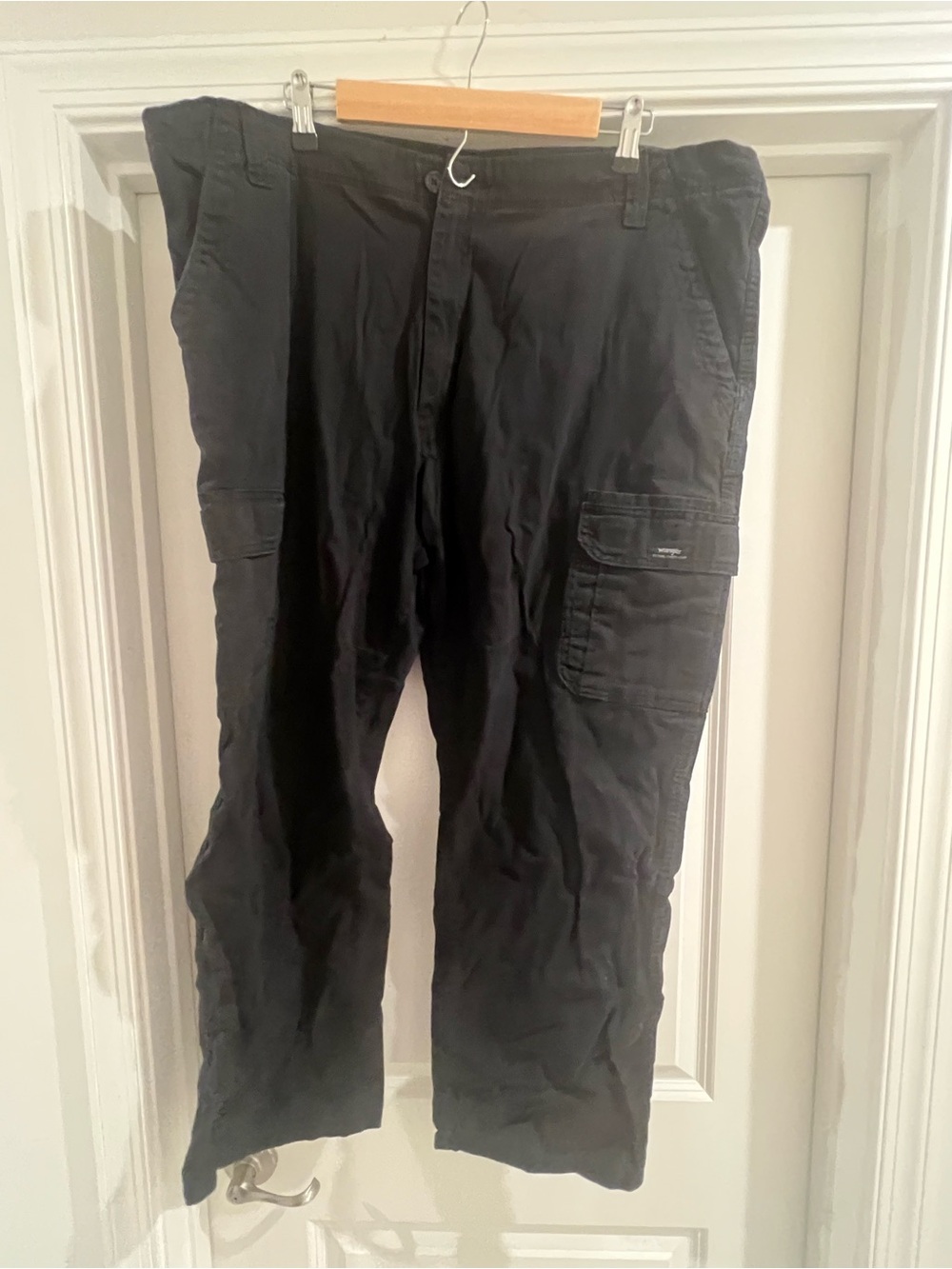 Wrangler Black Men's 42x30 Cargo Pants with Utility Pockets